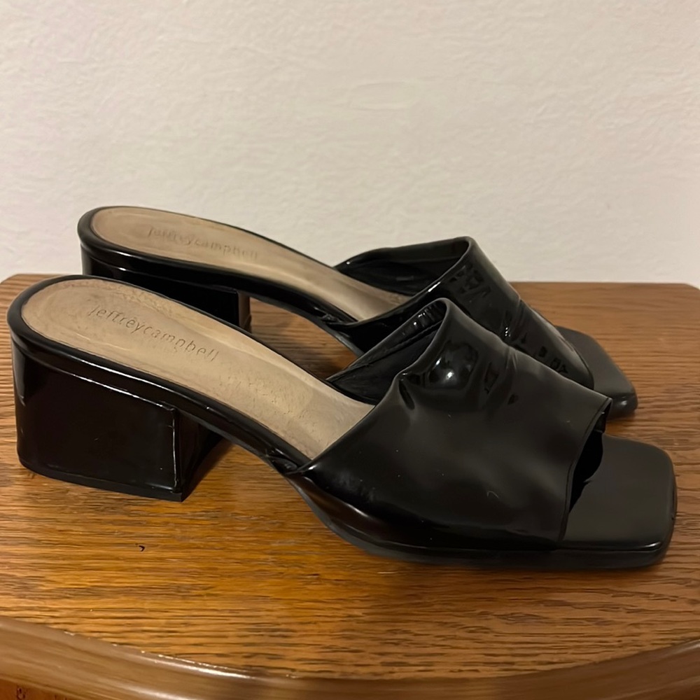 Women’s heel